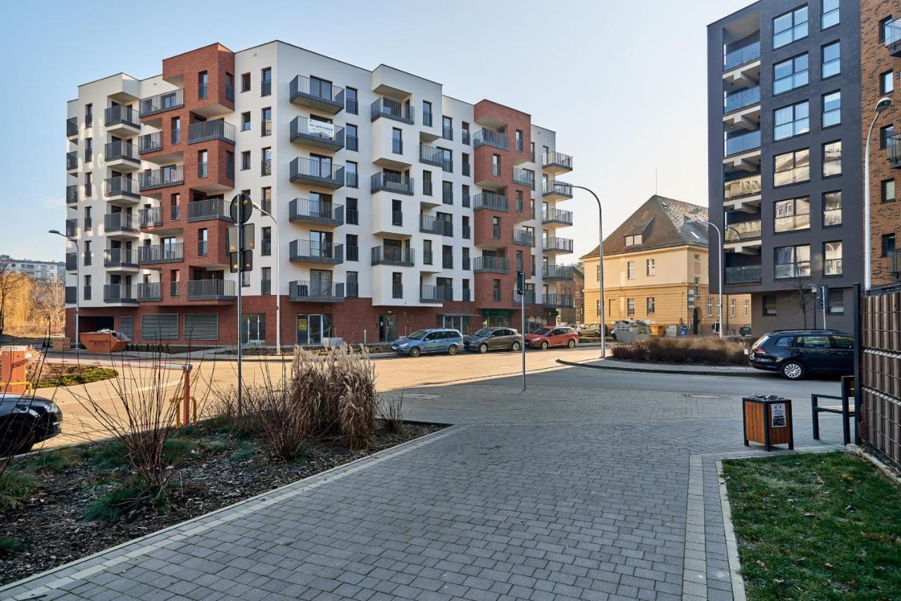 Apartments Dmowskiego Kepa Mieszczanska By Renters Wrocław Exteriör bild